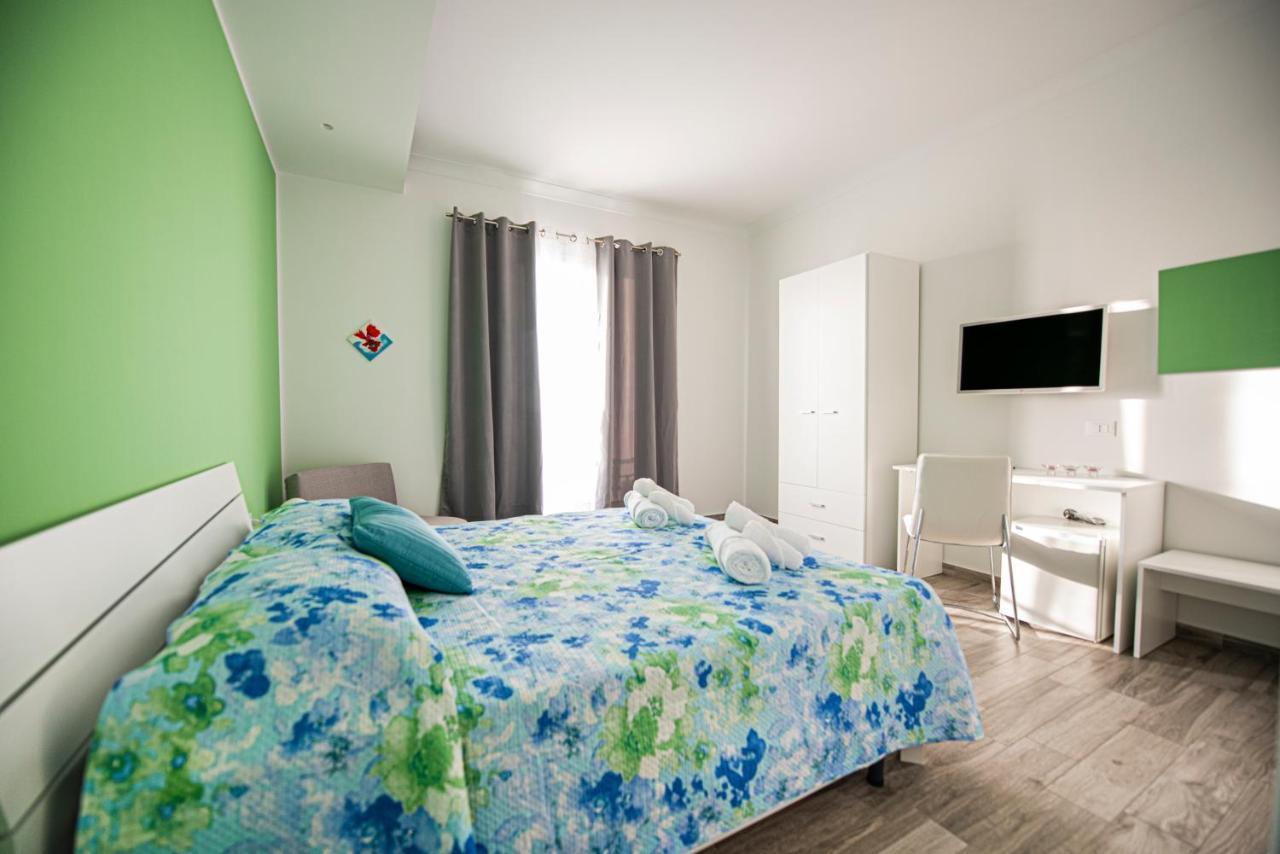 L' Arcobaleno B&B Castelluzzo Buitenkant foto