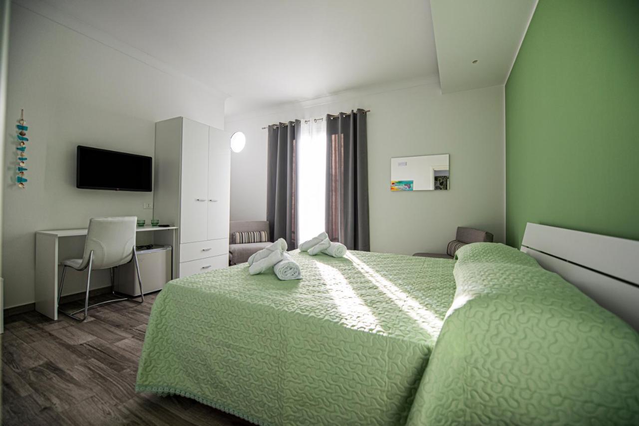 L' Arcobaleno B&B Castelluzzo Buitenkant foto